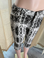 Venom Luxe Capris
